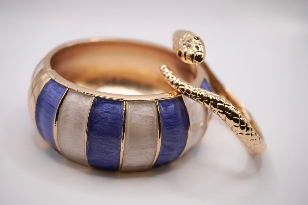 Snake gold cuff