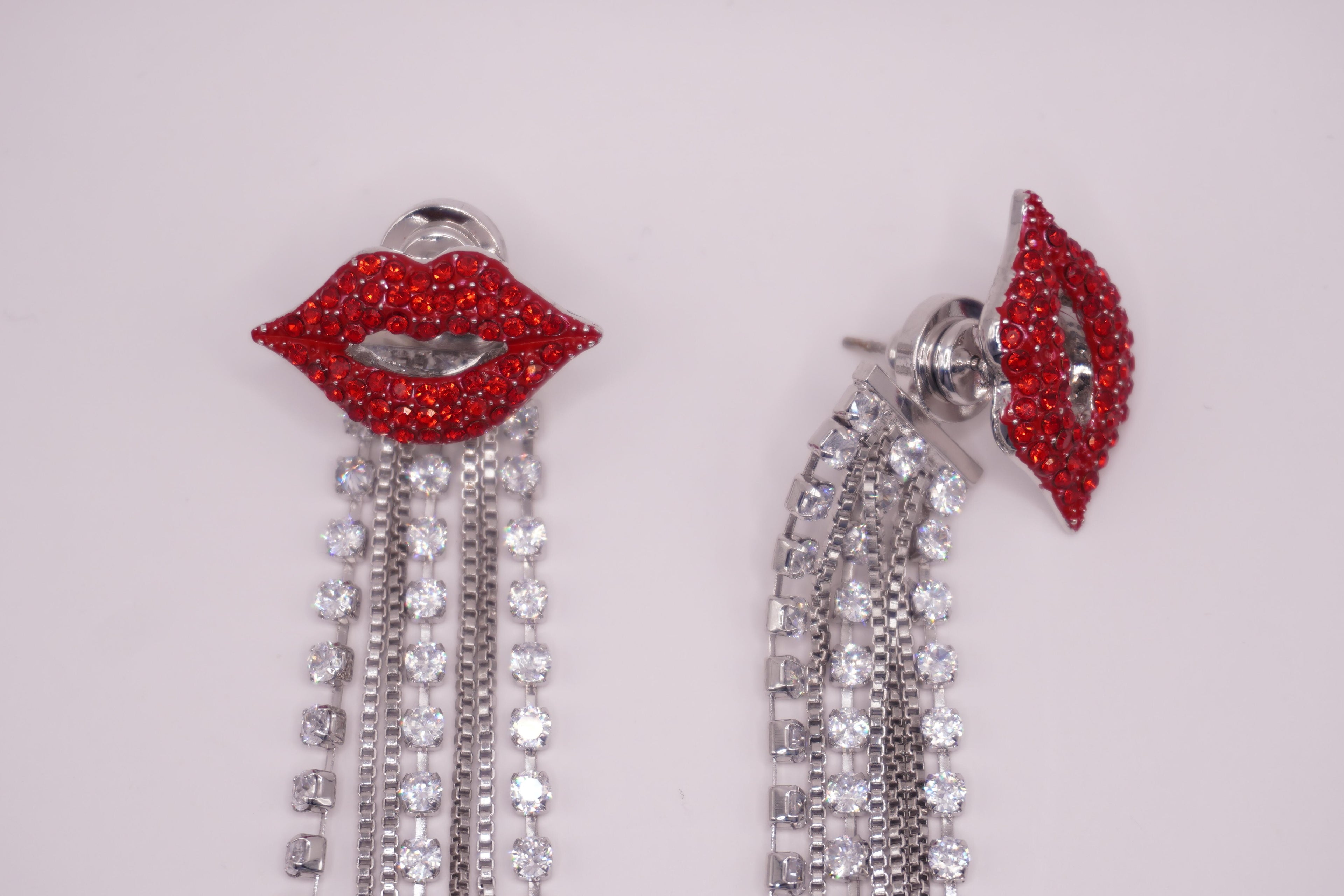 Red lips tassel earrings