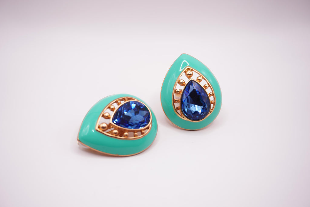 Teardrop turquoise clip