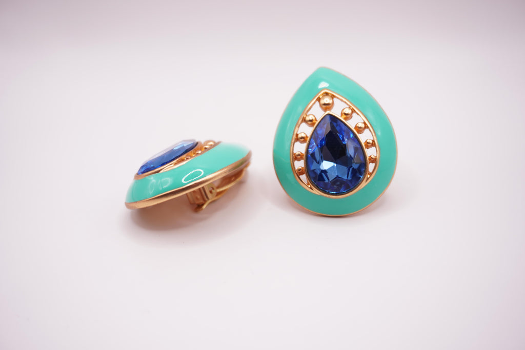 Teardrop turquoise clip