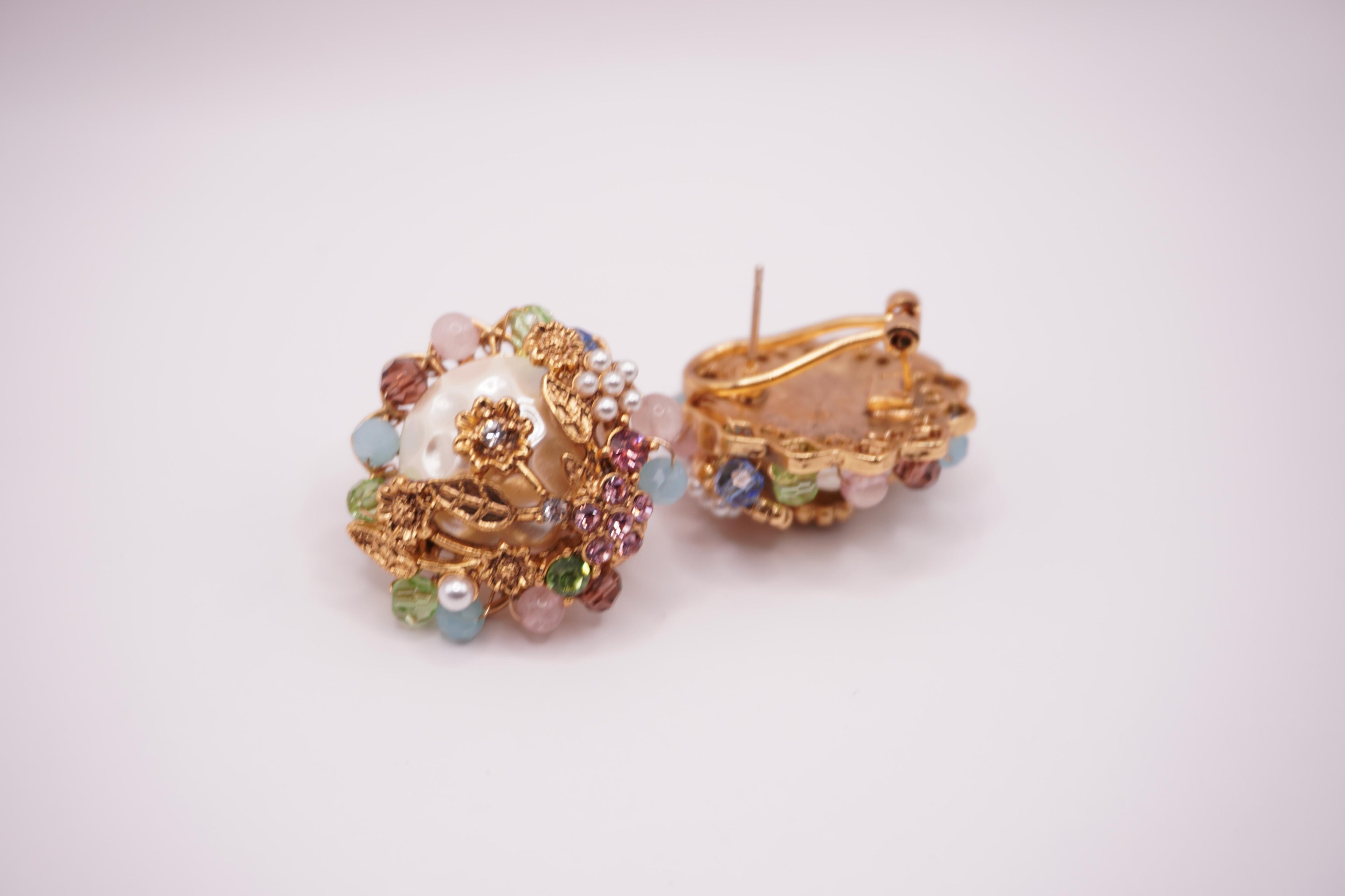 Gold pastel cluster studs