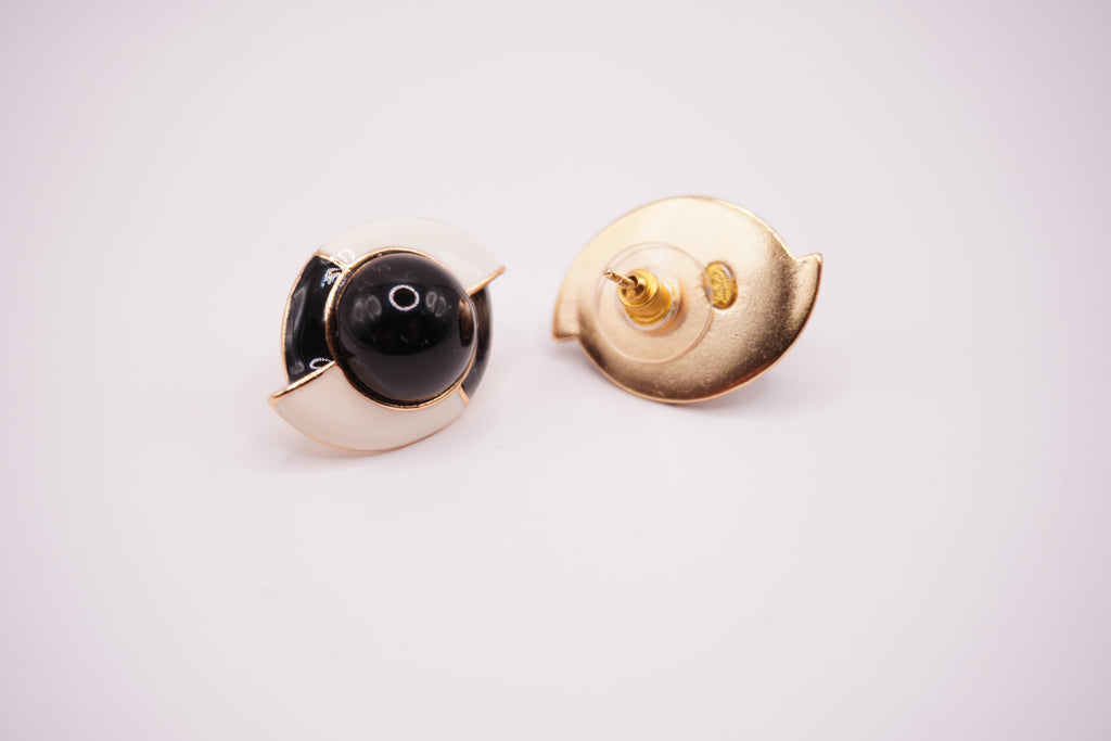 Black & white swirl studs