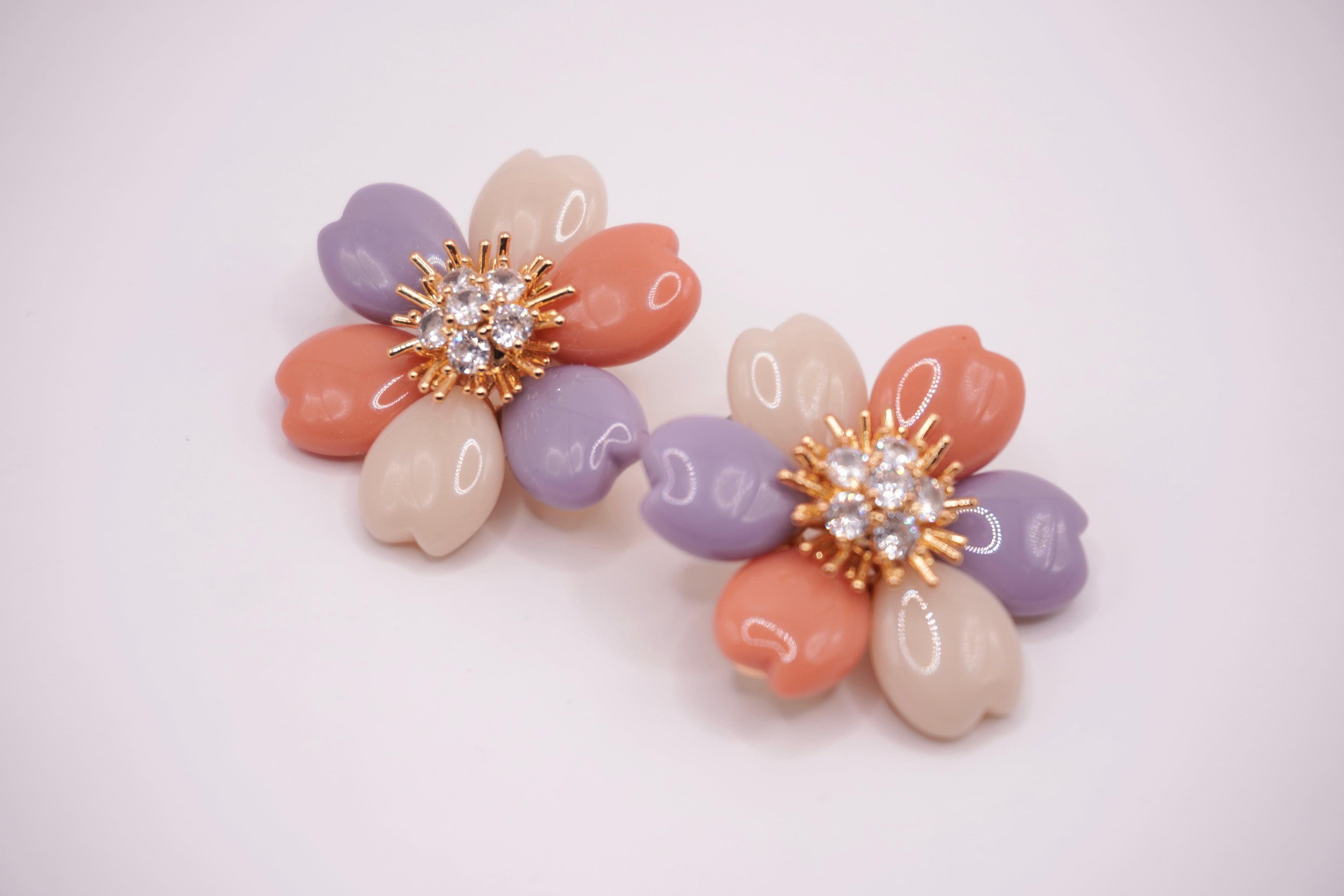 Pastel flower studs