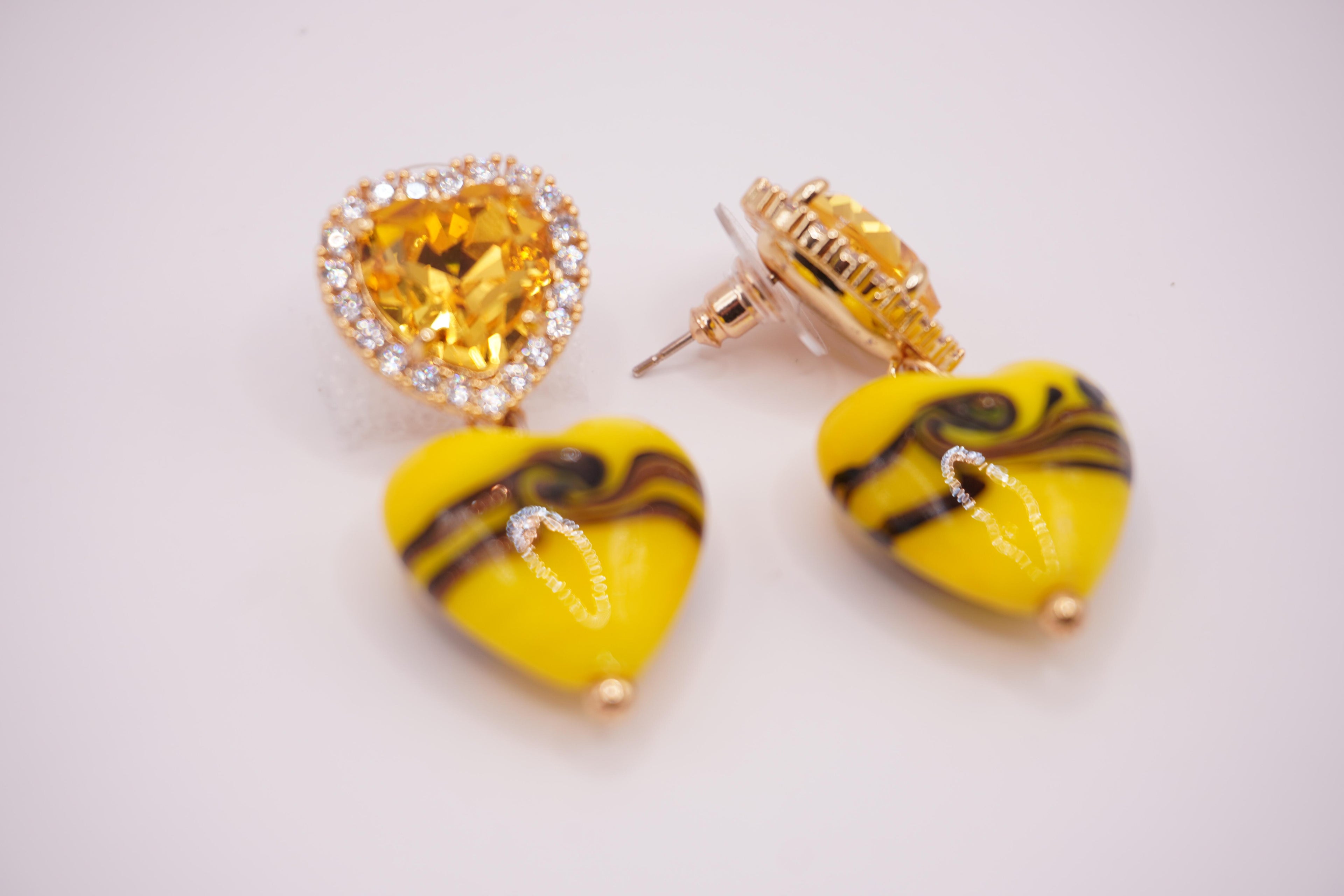 Glass heart drops (mix colors)