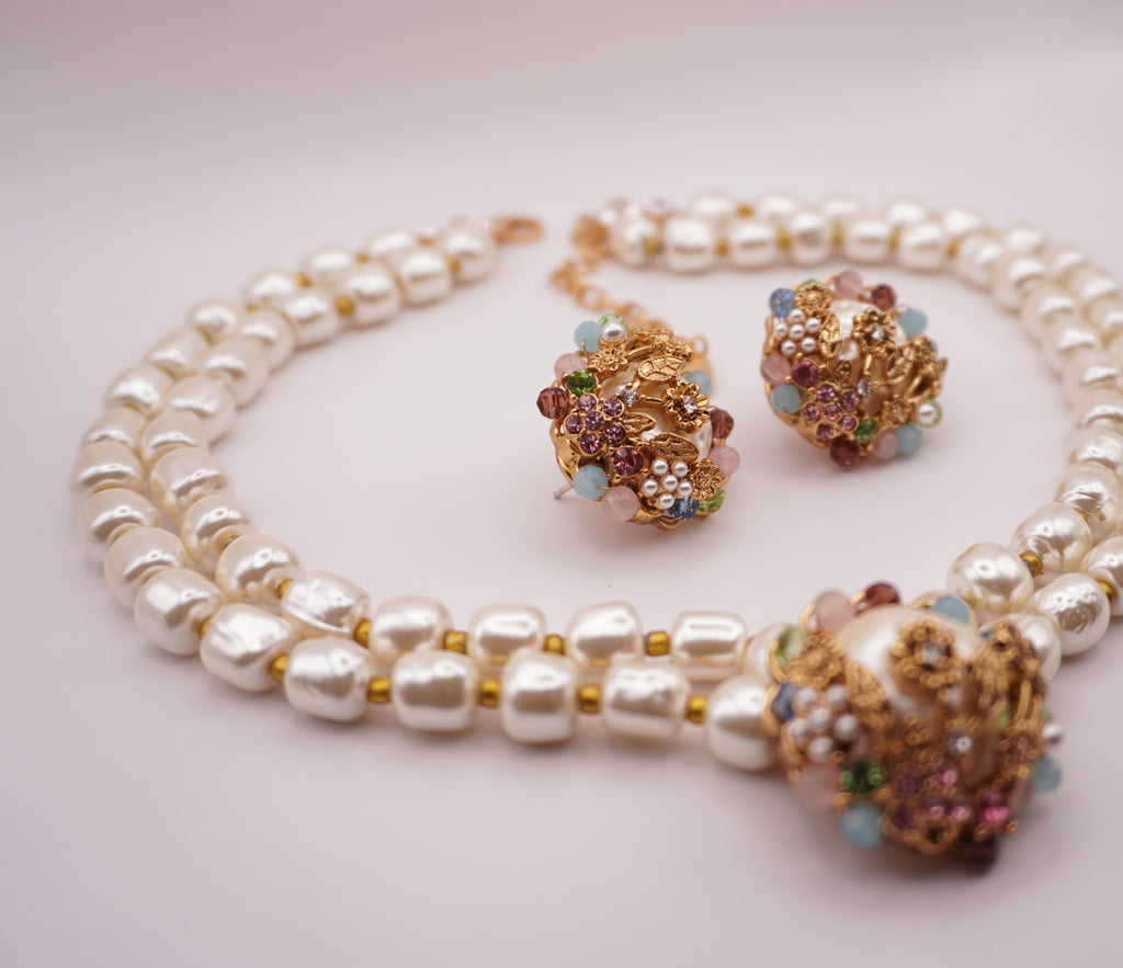 Gold pastel cluster studs