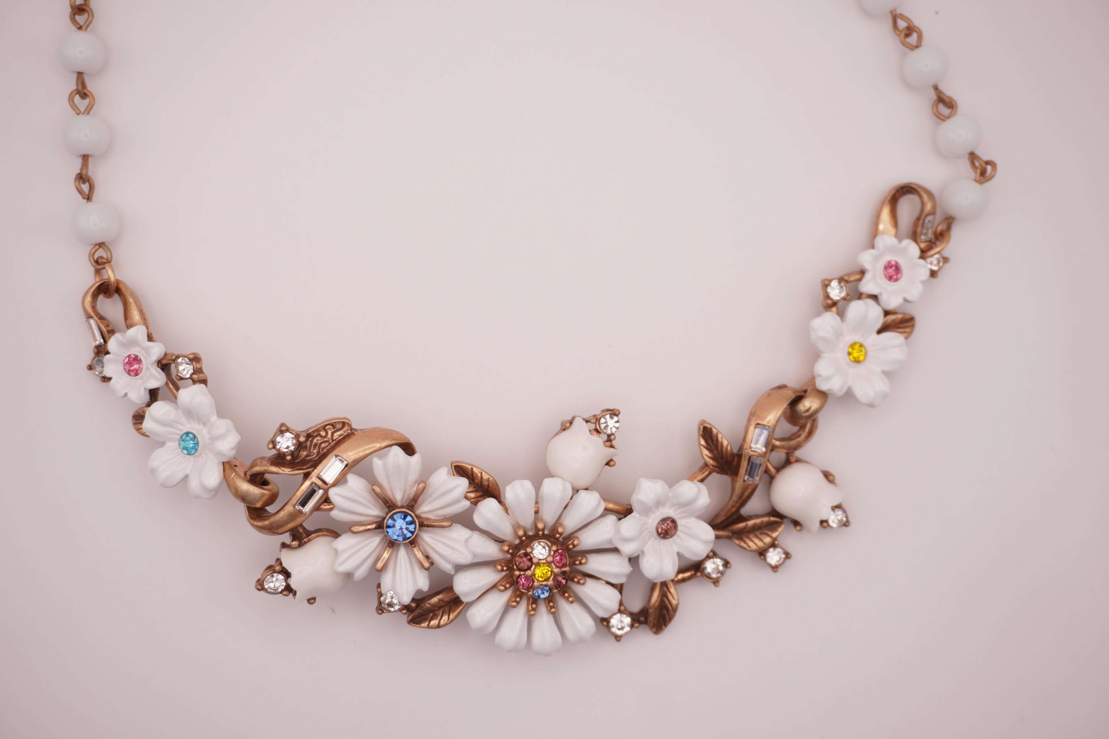 Daisy Bloom Necklace
