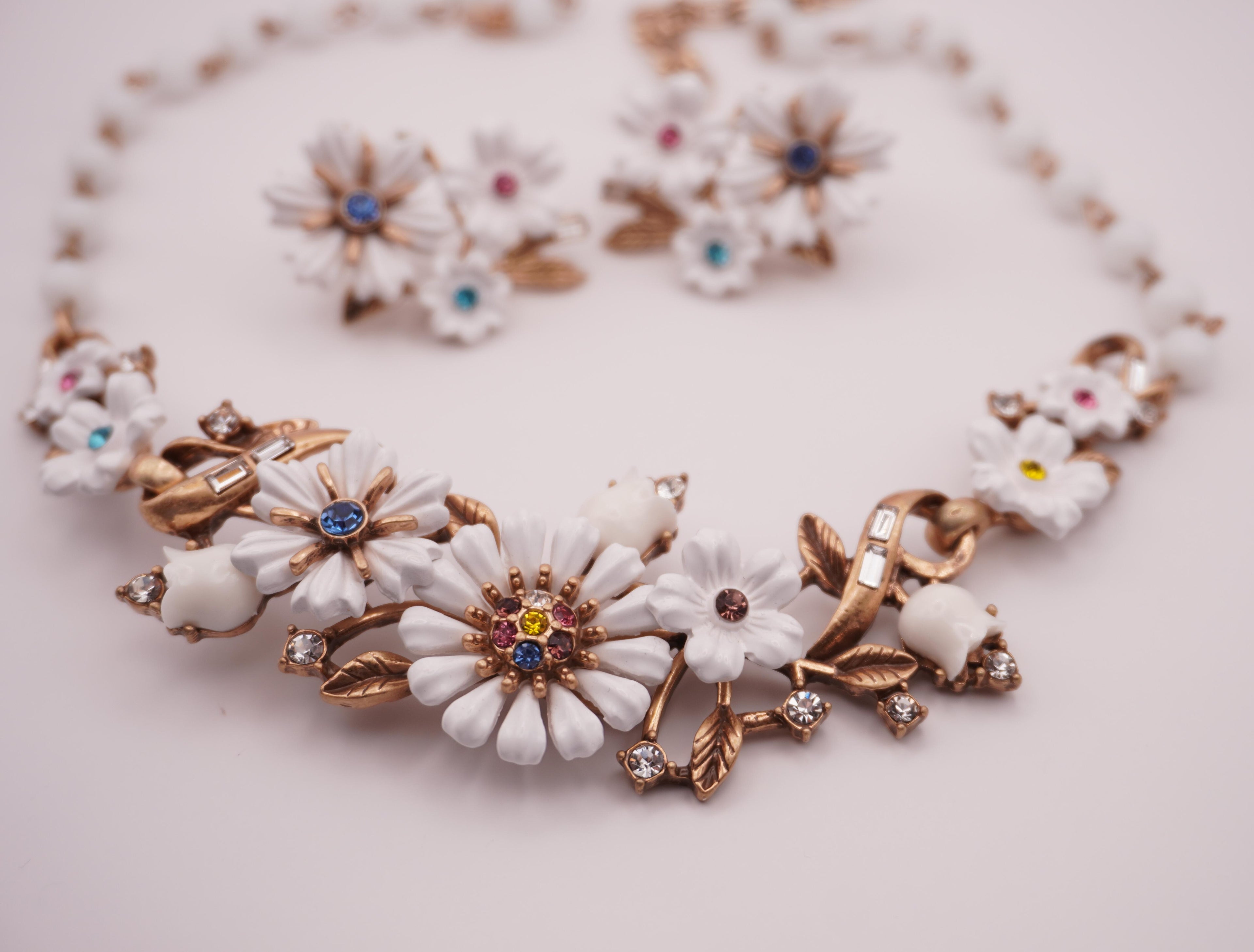 Daisy Bloom Necklace