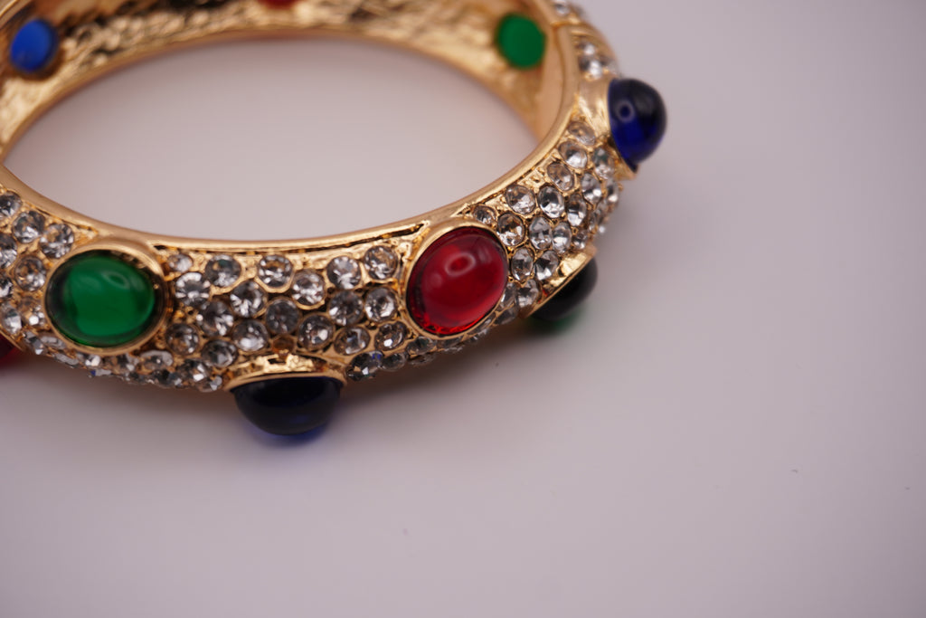 سوار الأحجار القوس قزح