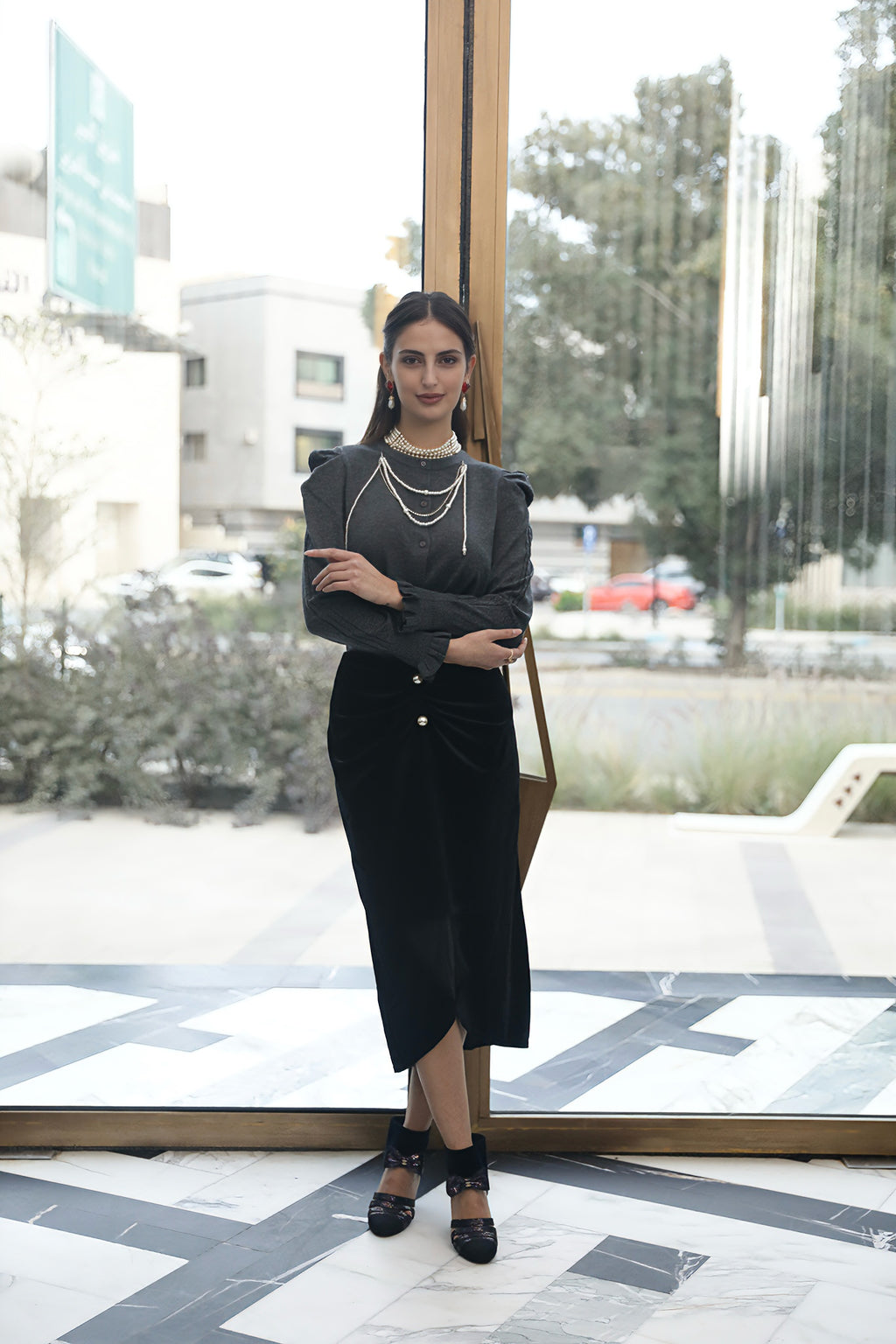 كنزة صوف خفيفة