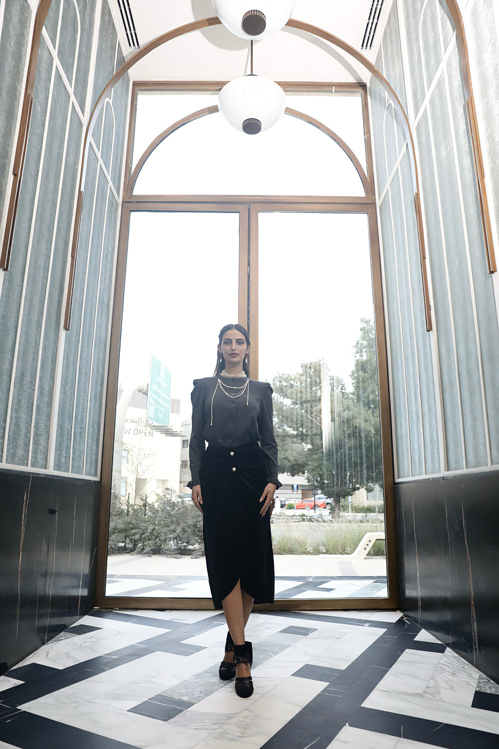 كنزة صوف خفيفة