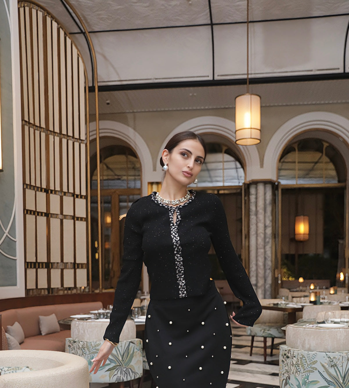 كنزة قطن بتفاصيل فضية