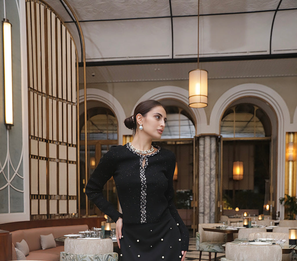 كنزة قطن بتفاصيل فضية