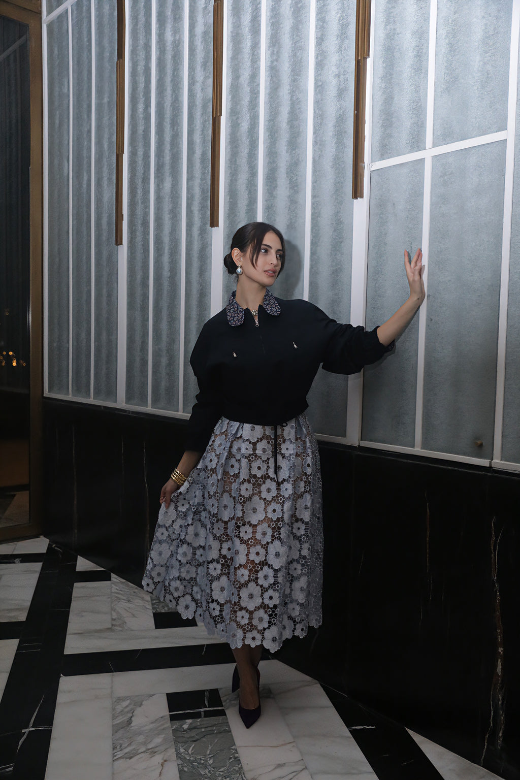 جاكيت بومبر بياقة متباينة